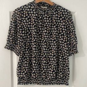Ember floral top elastic in the waist double layer size M